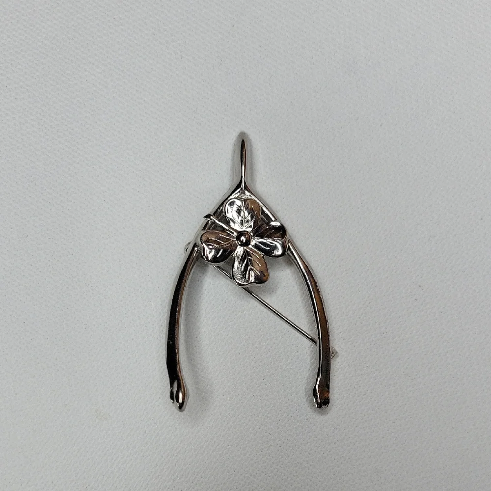 Lang Vintage Sterling Silver Wishbone 4 Leaf Clover Brooch Pin